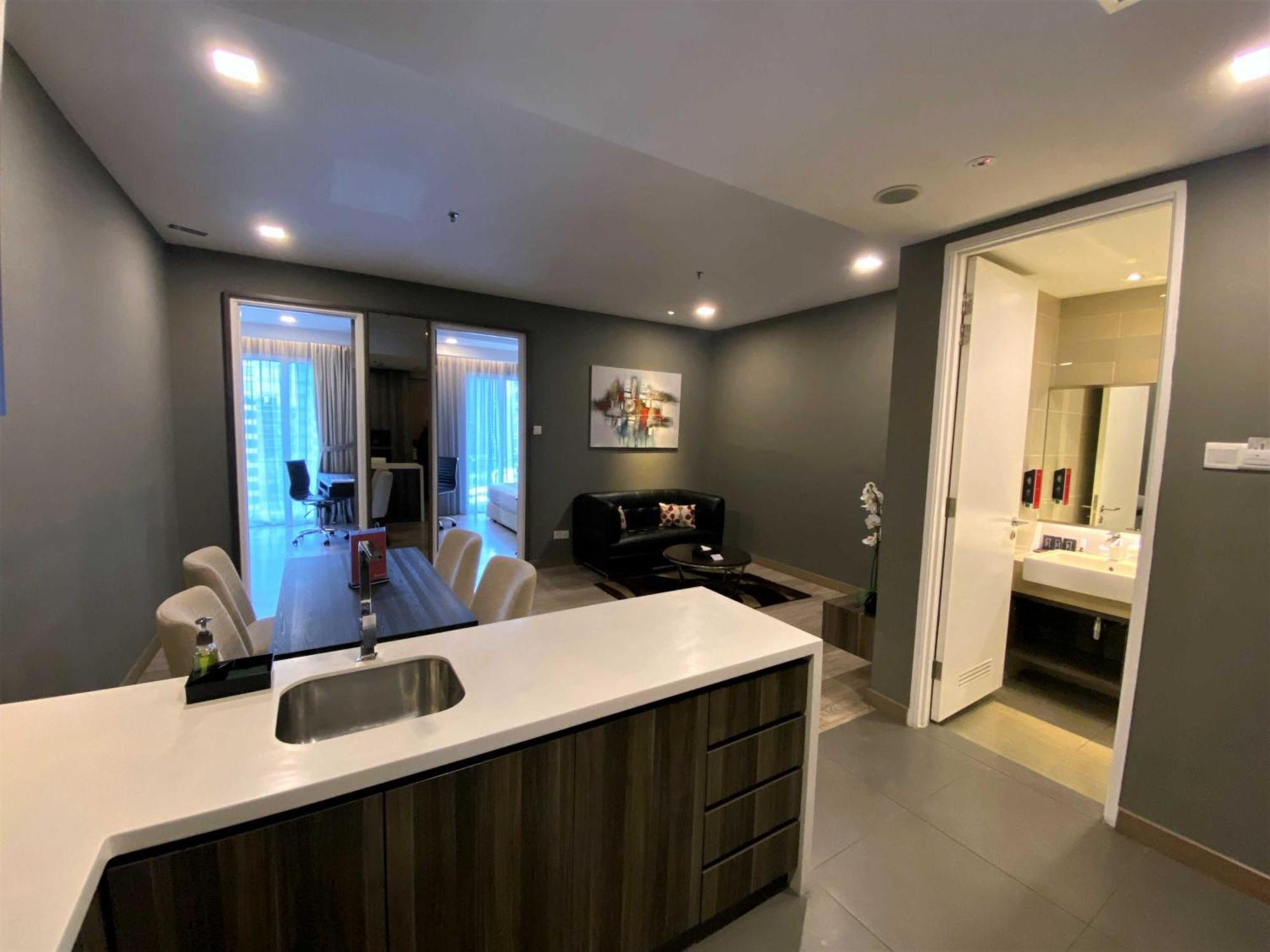 Two-Bedroom Executive Suite Non-Smoking