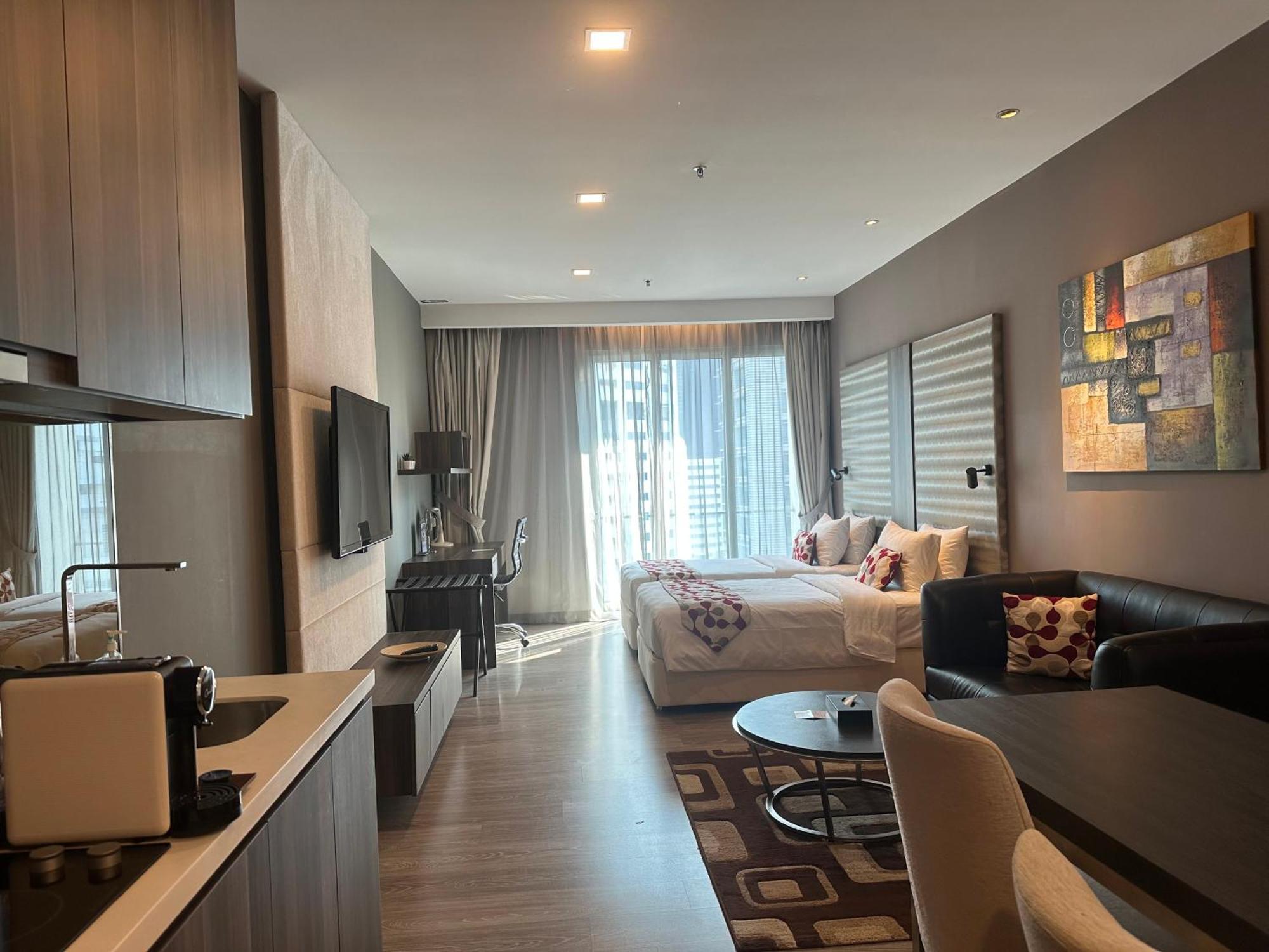 Premier Twin Room,1555299241:JPEG